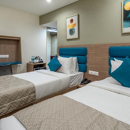 Viera Elite - Jubilee Hills Hotell Hyderabad Eksteriør bilde